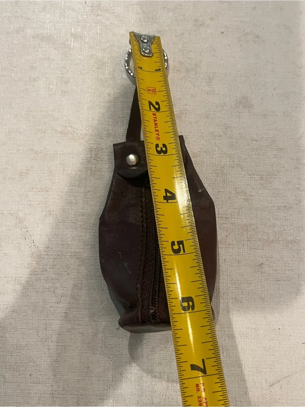 Vintage brown leather change purse key chain. GUC!
